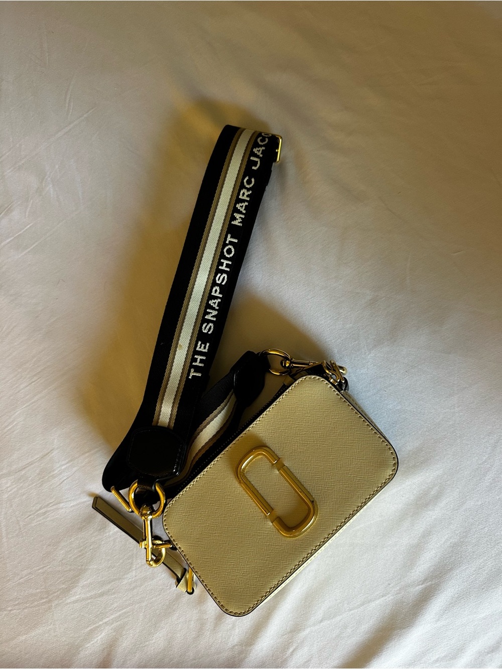 Marc Jacobs Cream Snapshot Camera Crossbody with Striped Black Strap - Picture 2 of 9